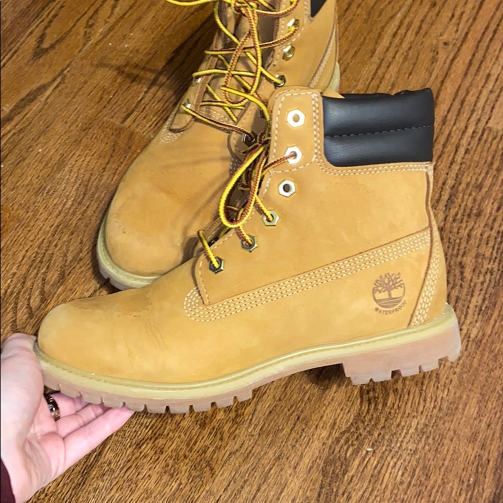 TIMBERLAND BOOTS